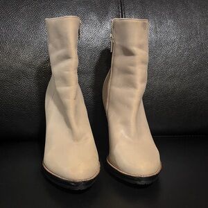 Design Lab Lord & Taylor Beige Ankle Boots